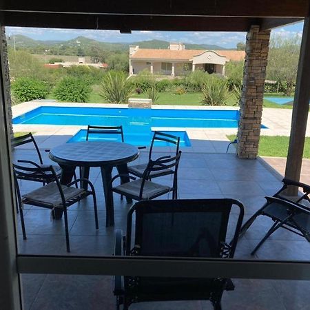Casa Con Vista A Las Sierras De Cordoba Malagueno Εξωτερικό φωτογραφία